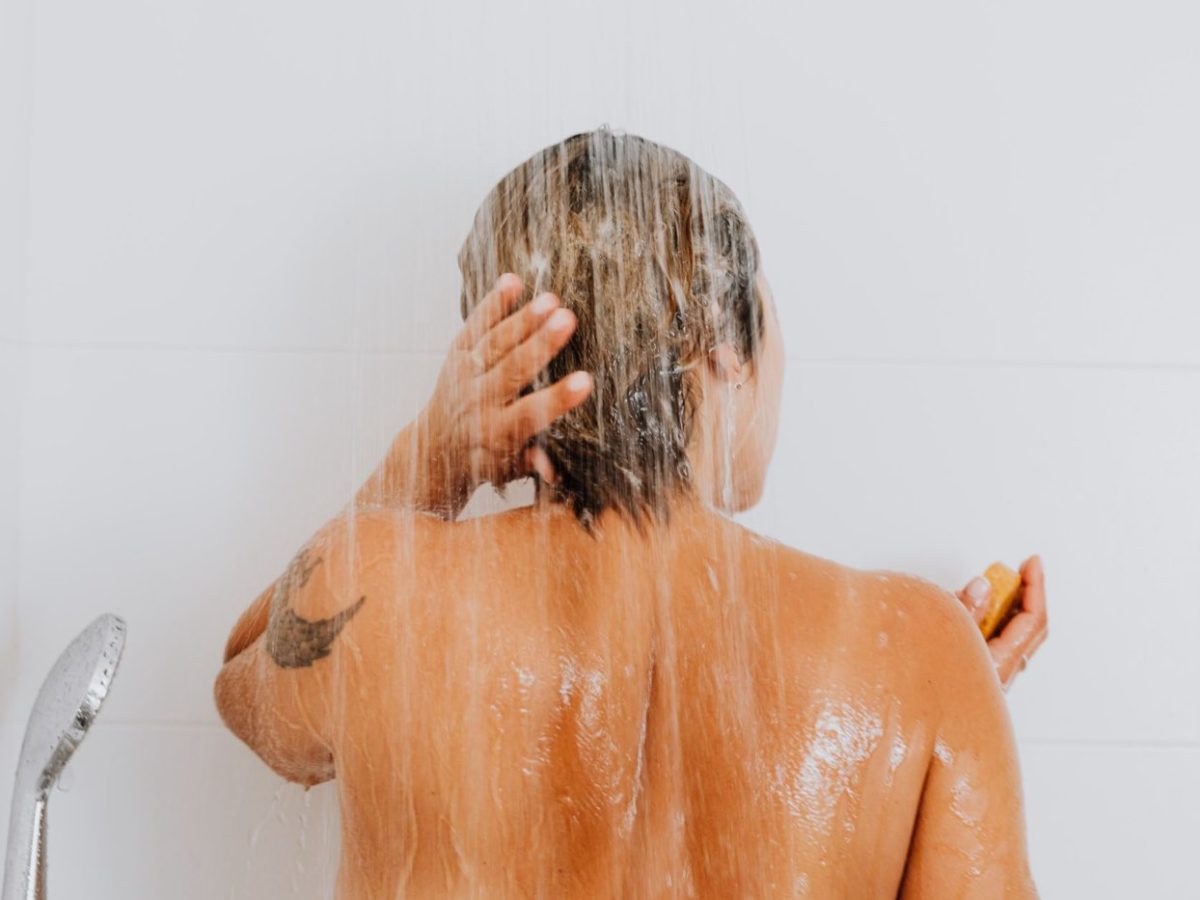 Astuces pour réduire la consommation d'eau sous la douche